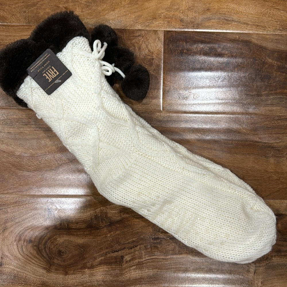 Frye non-skid house slipper socks NWT’s